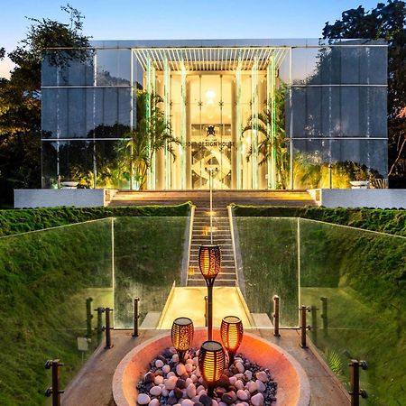 The Crystal Hall India'S Only All Glass Villa バンガロール エクステリア 写真