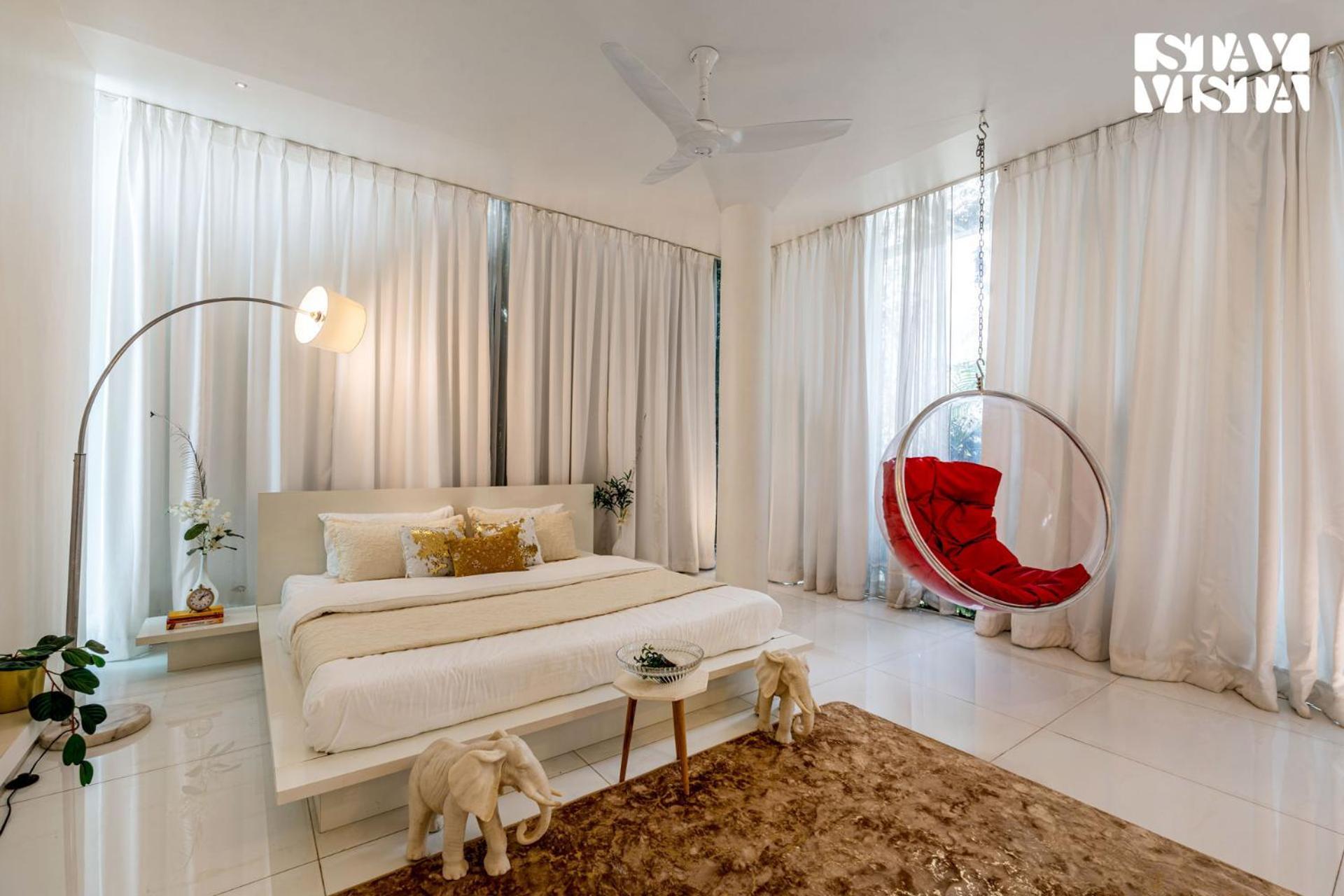 The Crystal Hall India'S Only All Glass Villa バンガロール エクステリア 写真